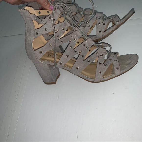 Yoki | Block Heel - Picture 6 of 12